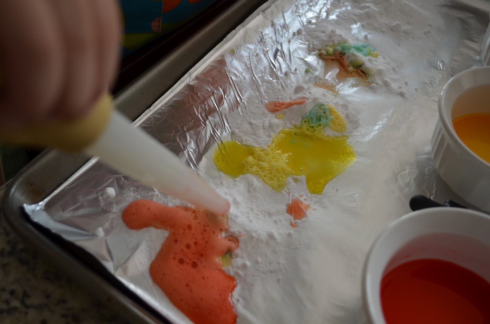 Tot Treasures: Bubbly Color Mixing
