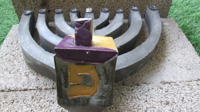 IMG 0108 - חנוכיה לי יש...ממלט וממים...