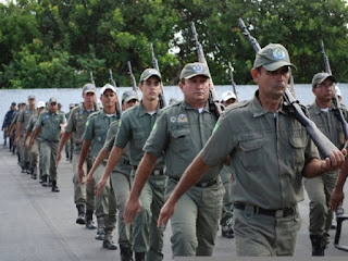 Concurso da Policia Militar do Piauí tem mais de 5 mil escritos no 1º dia Concurso da Policia Militar do Piauí tem mais de 5 mil escritos no 1º dia