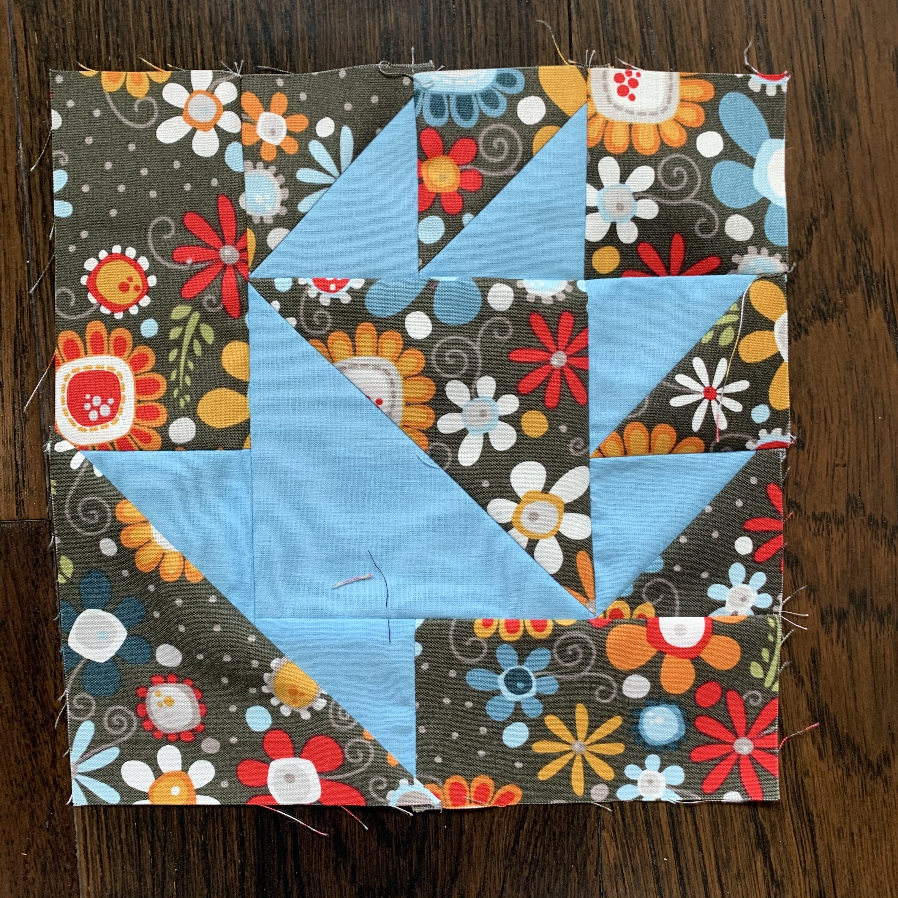 klein meisje quilts cake stand