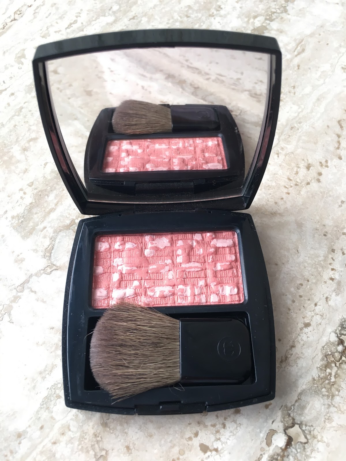 Sisters Who Love Beauty: REVIEW: Chanel Blush Duo Tweed Effect