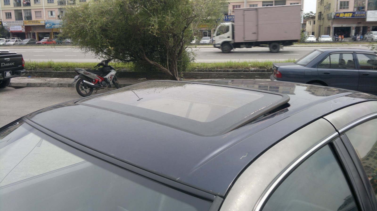 Bengkel sunroof Oktober 2012