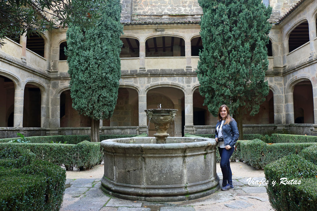 Claustro gótico del Monasterio de Yuste