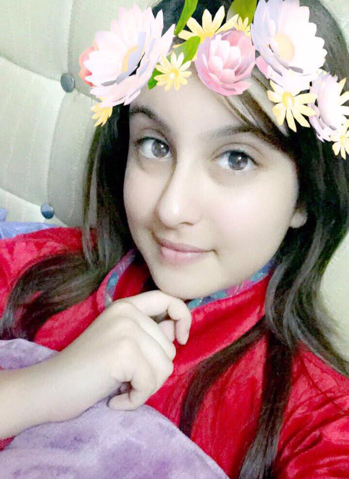 Tunisha Sharma Instagram Photos Images Wallpapers Free Download