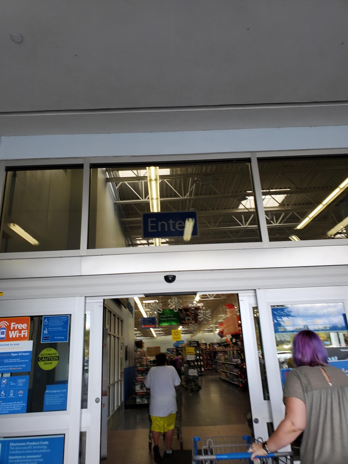 Walmart 3418 Wesley Chapel, FL