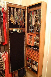 Why a Wood Jewelry Armoire? Why a Wood Jewelry Armoire?