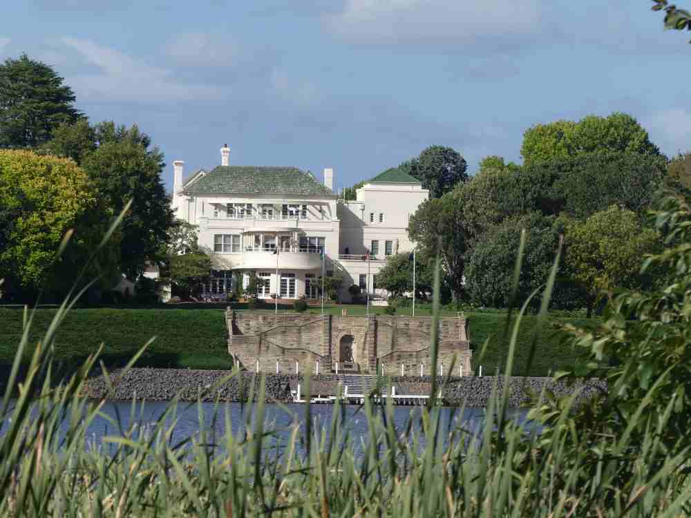 COG does Lindsay Pryor Arboretum (or Barrenjoey Point)
