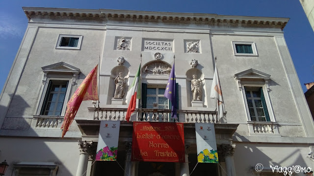 L'esterno del Teatro la Fenice di Venezia