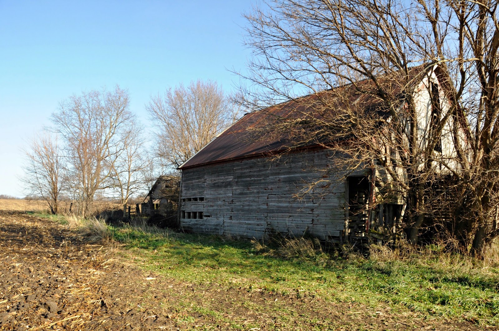 Off the Beaten Path in Illinois Farms and Barns of Bureau County