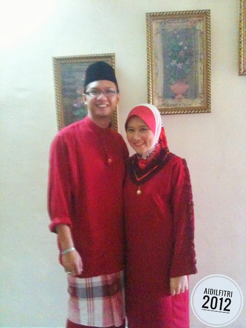 BAJU RAYA SEDONDON FAMILY DI AIDILFITRI 1 SYAWAL 2012 HINGGA 2017 - Throwback warna baju raya sedondon kami pada 1 Syawal. Kebiasaannya, tema tu jatuh pada nombor dua dan tiga. Priority kami ialah, baju ada sales, atau ada kain orang bagi mummy dan kasik mix and match je ! BAJU RAYA SEDONDON FAMILY DI AIDILFITRI 1 SYAWAL 2012 HINGGA 2017 - Throwback warna baju raya sedondon kami pada 1 Syawal. Kebiasaannya, tema tu jatuh pada nombor dua dan tiga. Priority kami ialah, baju ada sales, atau ada kain orang bagi mummy dan kasik mix and match je !