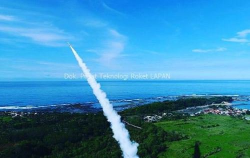 Akhirnya Indonesia Berhasil Meluncurkan Roket Terbesar Buatan Sendiri, di Garut
