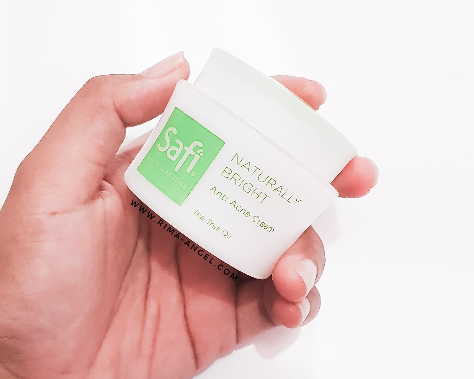 Get Acne Hijau
 PNG
