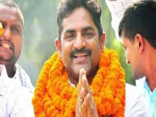 LJP के इकलौते विधायक ने CM नीतीश से की मुलाकात, चिराग पासवान को दे सकते हैं झटका LJP के इकलौते विधायक ने CM नीतीश से की मुलाकात, चिराग पासवान को दे सकते हैं झटका