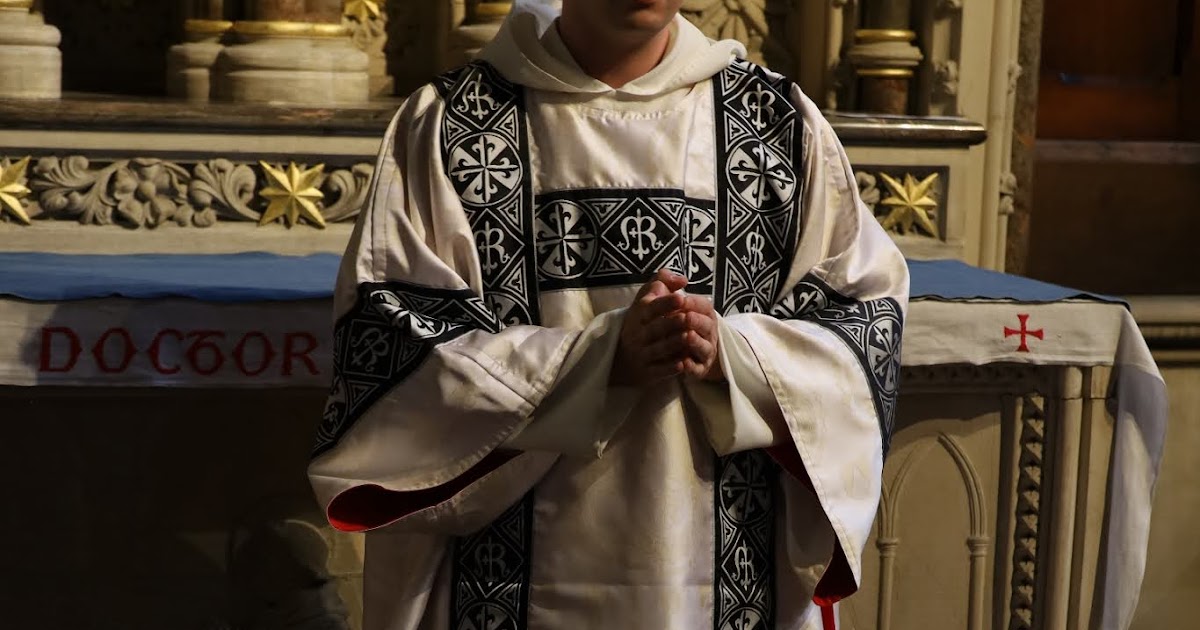 New Liturgical Movement: Beautiful New Vestments for the Dominican Order