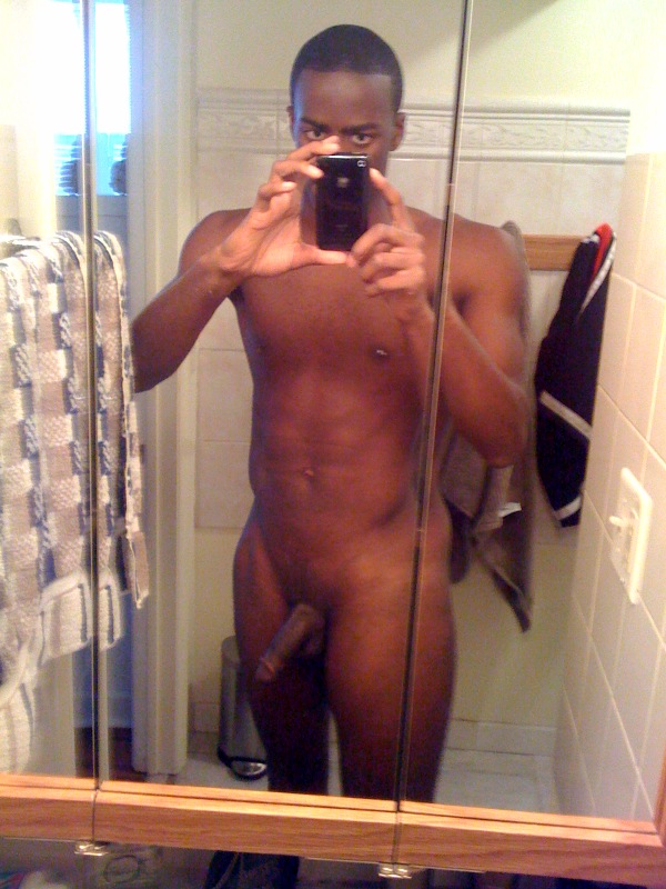 Two STR8 Naked black men with Iphonesand cell phones and ummm 