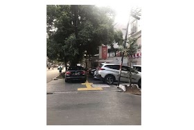 Pol PP DKI: Mobil PSI Parkir di Trotoar Langgar Hukum