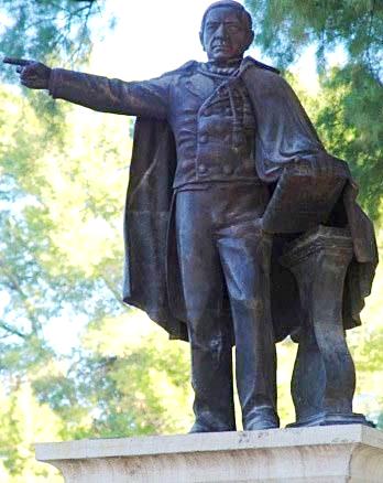 Benito Juárez Foto del monumento de Benito Juárez parado