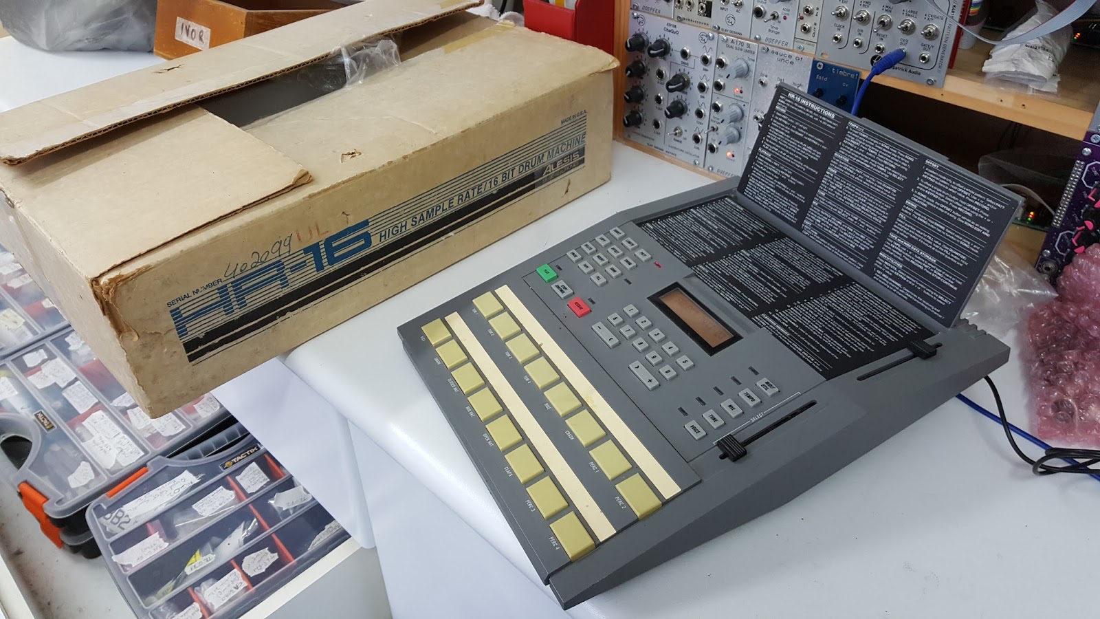 JonDent Exploring Electronic Music Alesis HR16 Drum Machine