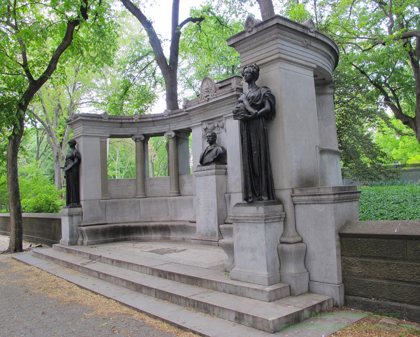 New York Picture of the Day A memorial to Richard Morris Hunt