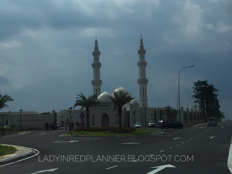 Taj Mahal Malaysia di Bandar Sri Sendayan