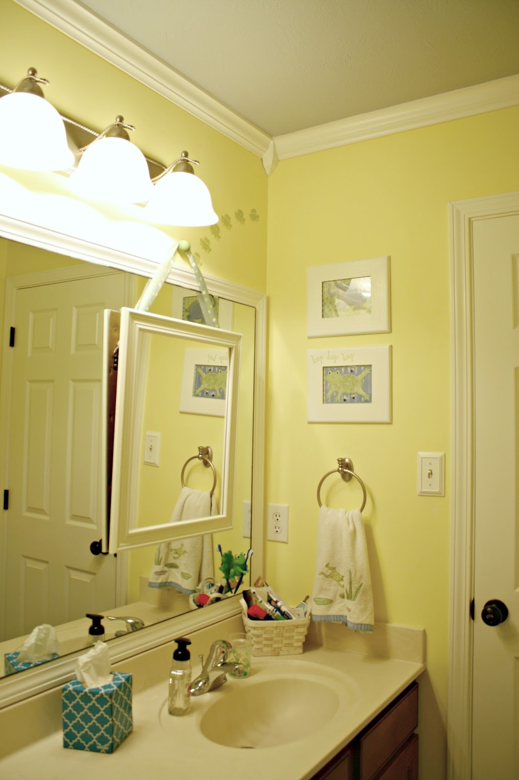 Simple bathroom makeover with just paint Thrifty Decor Chick