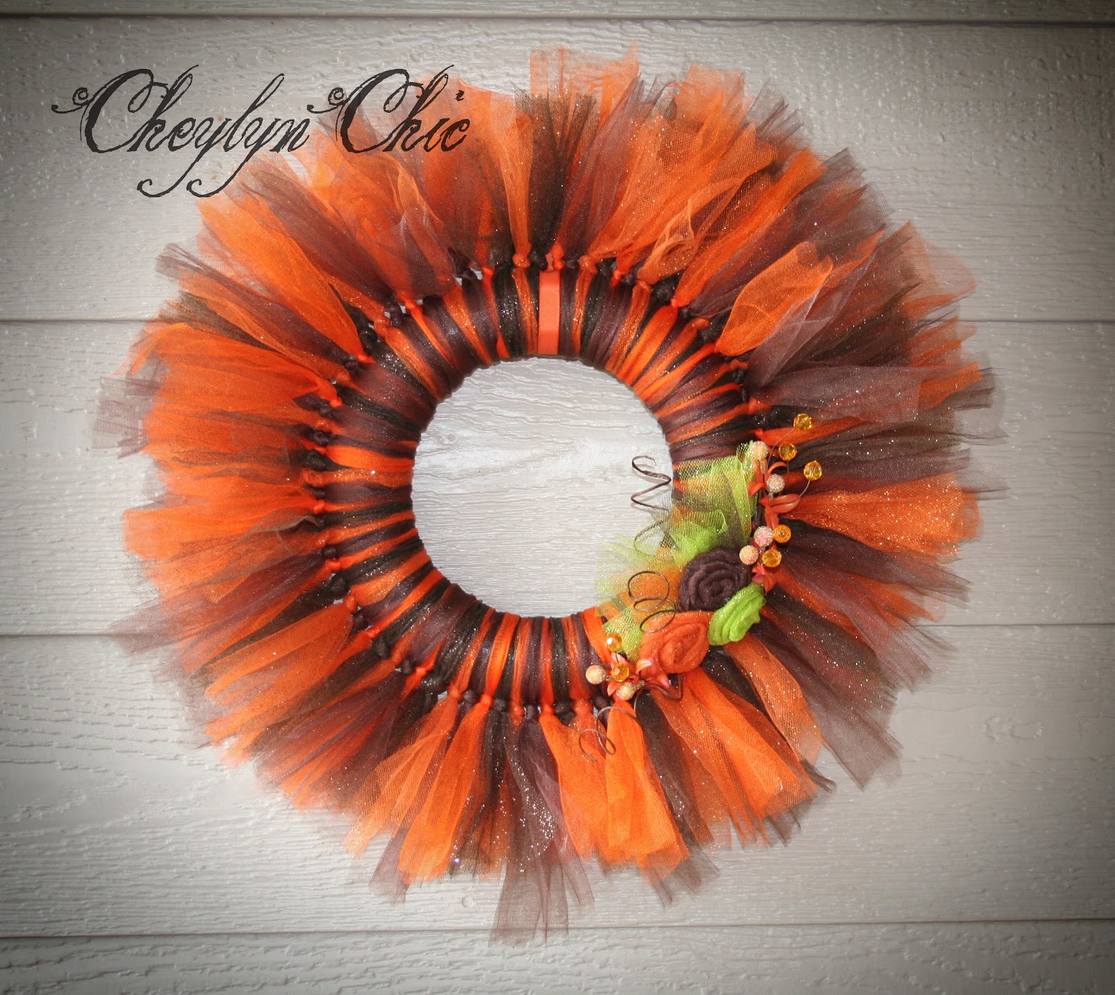 Cheylyn Chic Fall Tulle Tutu Wreath