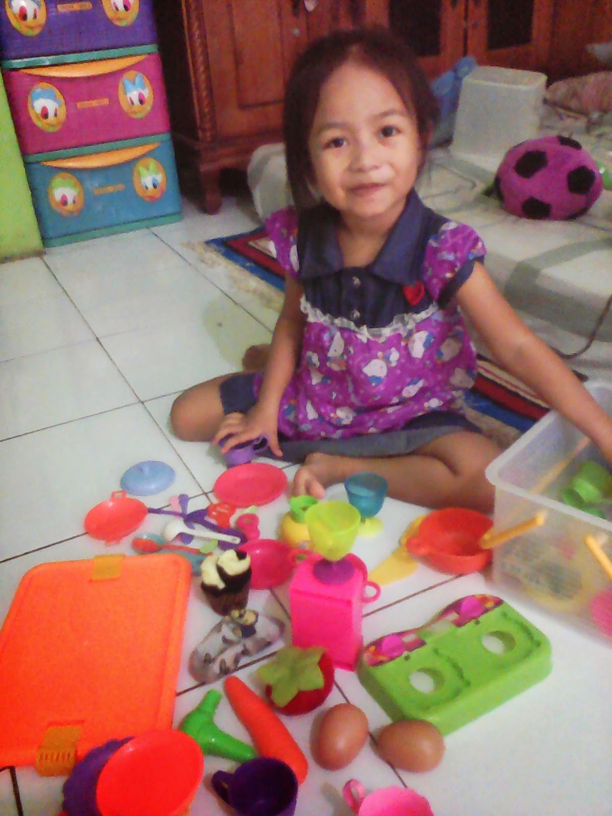 Gadgets vs Bonding: Membangun Koneksi Emosional untuk Menjaga Anak dari Layar