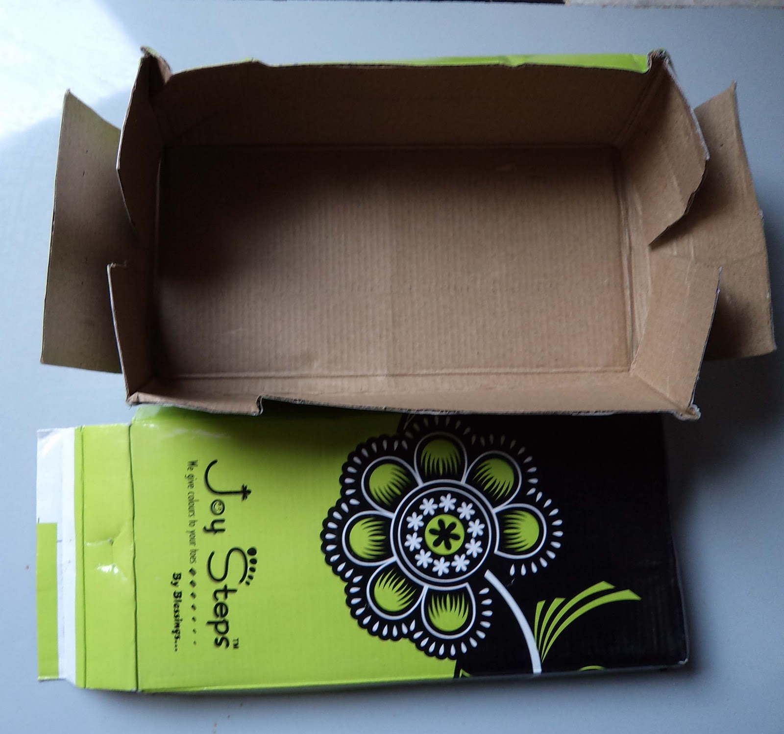 PAPER CRAFT HORIZON Shoe Box Recycle