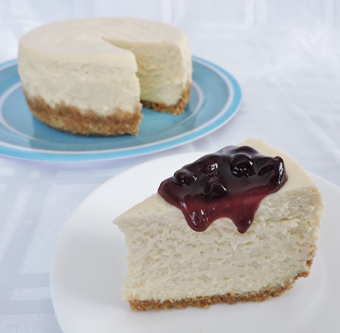 Very Vanilla Slow Cooker Cheesecake