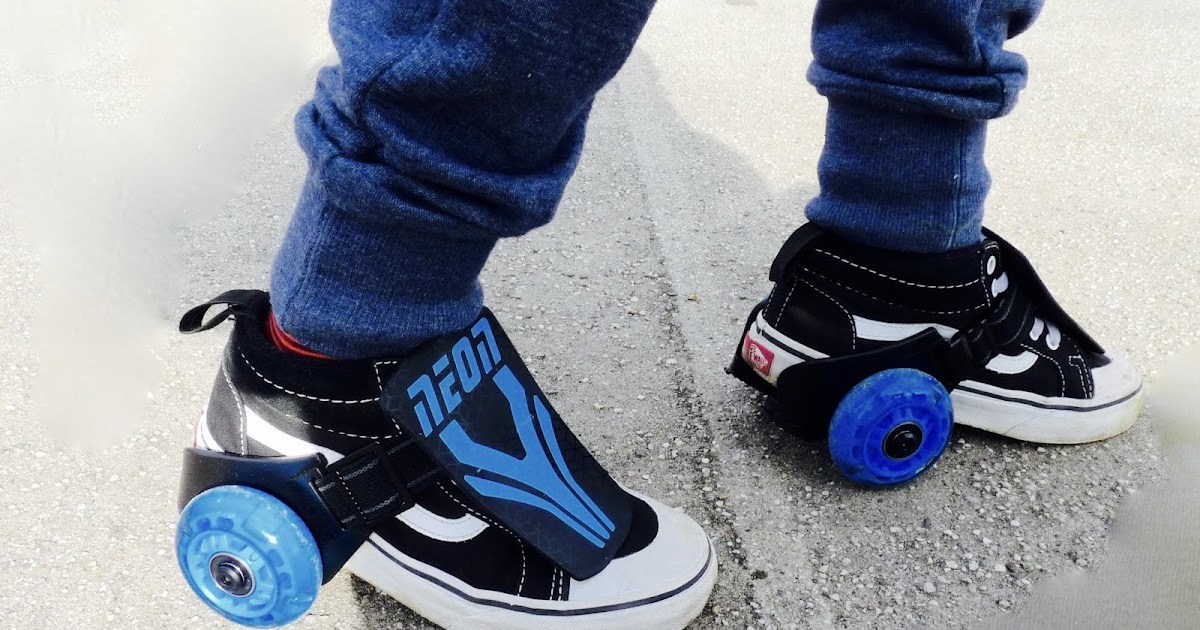 Neon shoe skates Clearance
