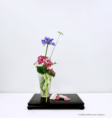 Ikebana-jiyuka-freestyle-wabisabi-escoladikebana