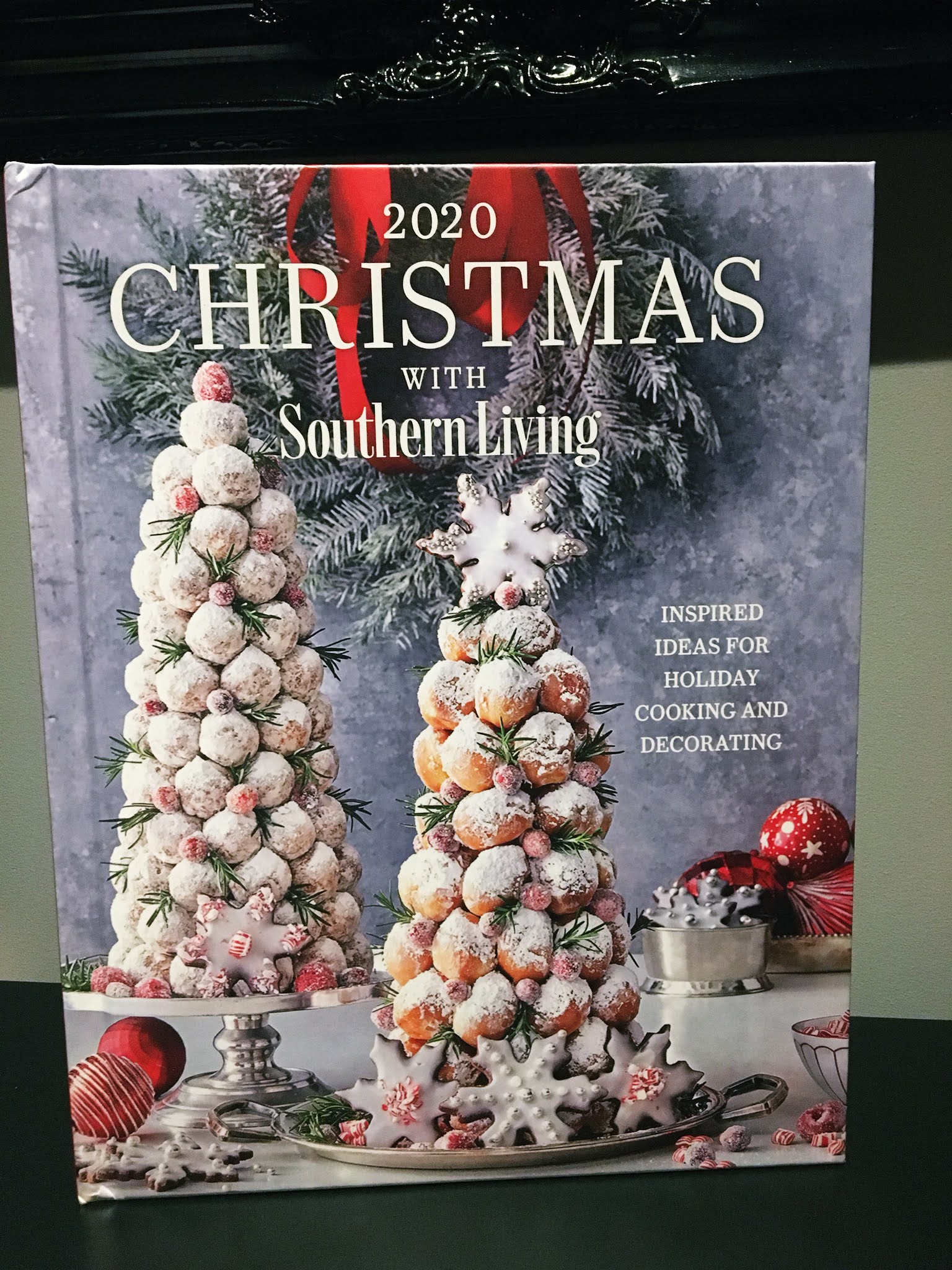Juleglede The Cozy Christmas Movie Cookbook & Christmas with Southern