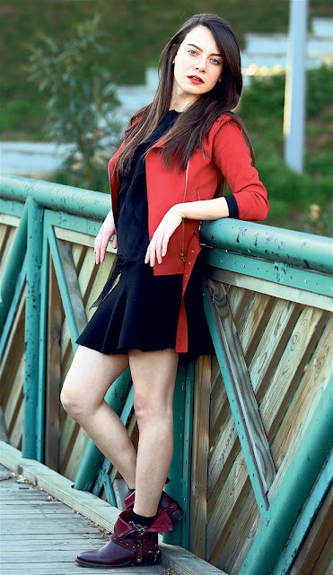 صور ابطال مسلسل سلطانة التركى Merve Altınkaya