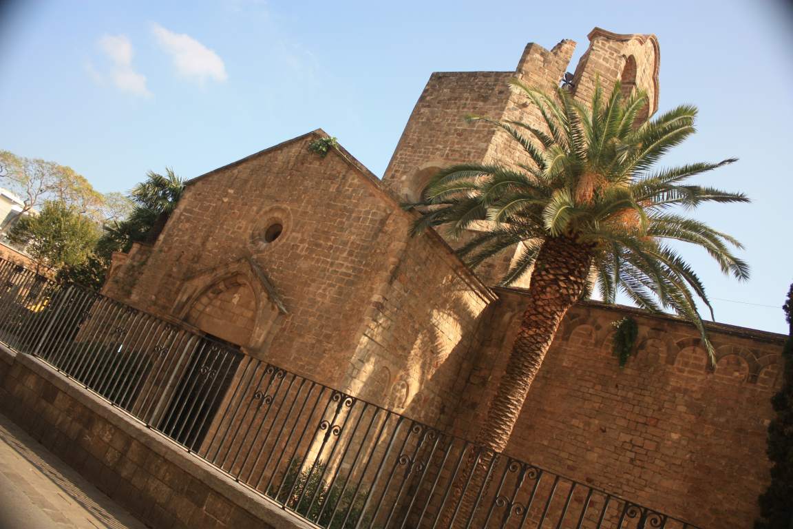 BARCELONA MEDIEVAL: EL RAVAL ~ Beautiful places of Barcelona and Catalonia