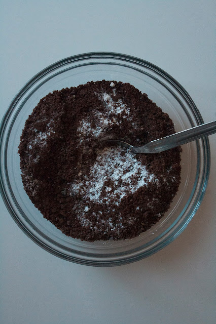 La ricetta della torta furba con i Pan di stelle step 3