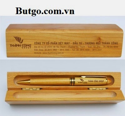 Bút gỗ và hộp bút gỗ khắc tên hình tam giác