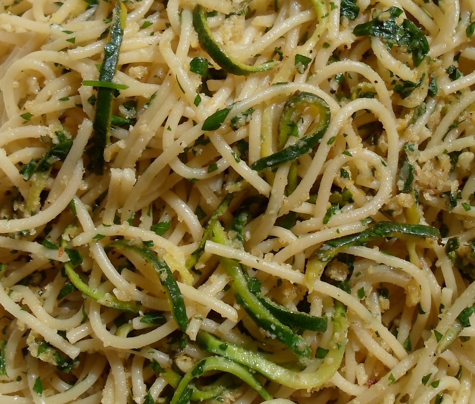 Happier Than A Pig In Mud Lemon Parmesan ZoodlesNNoodles (Zucchini