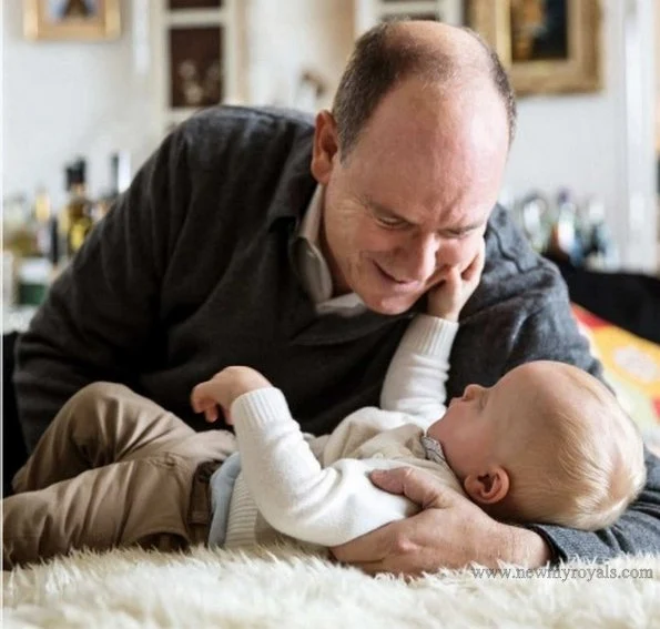 A new photo of Prince Albert and his twins Gabriella & Jacques