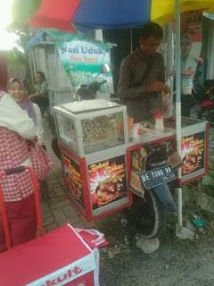 penjual baso bakar