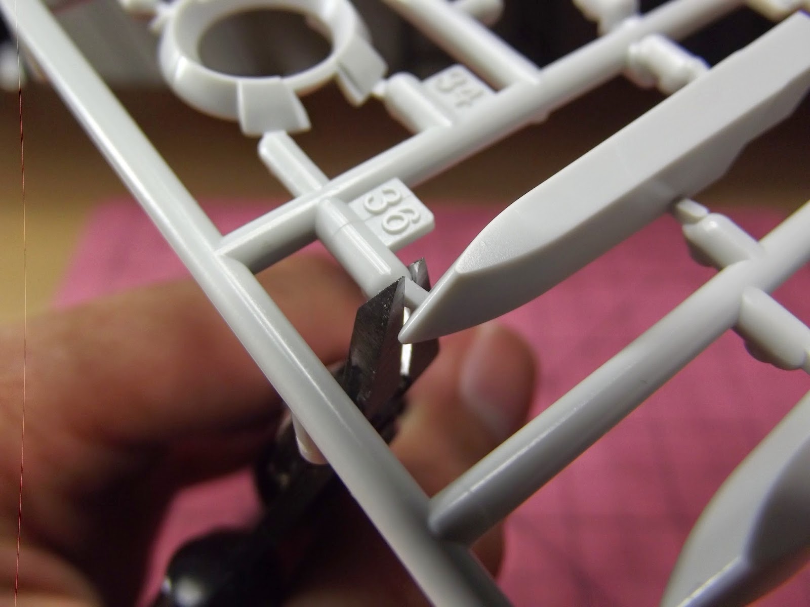 How to Remove Nubs on Gunpla Parts
