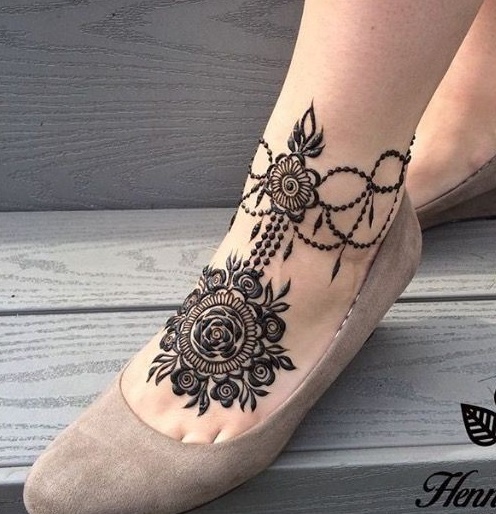 368 Henna Tattoo Foot Stock Photos - Free & Royalty-Free Stock Photos from  Dreamstime