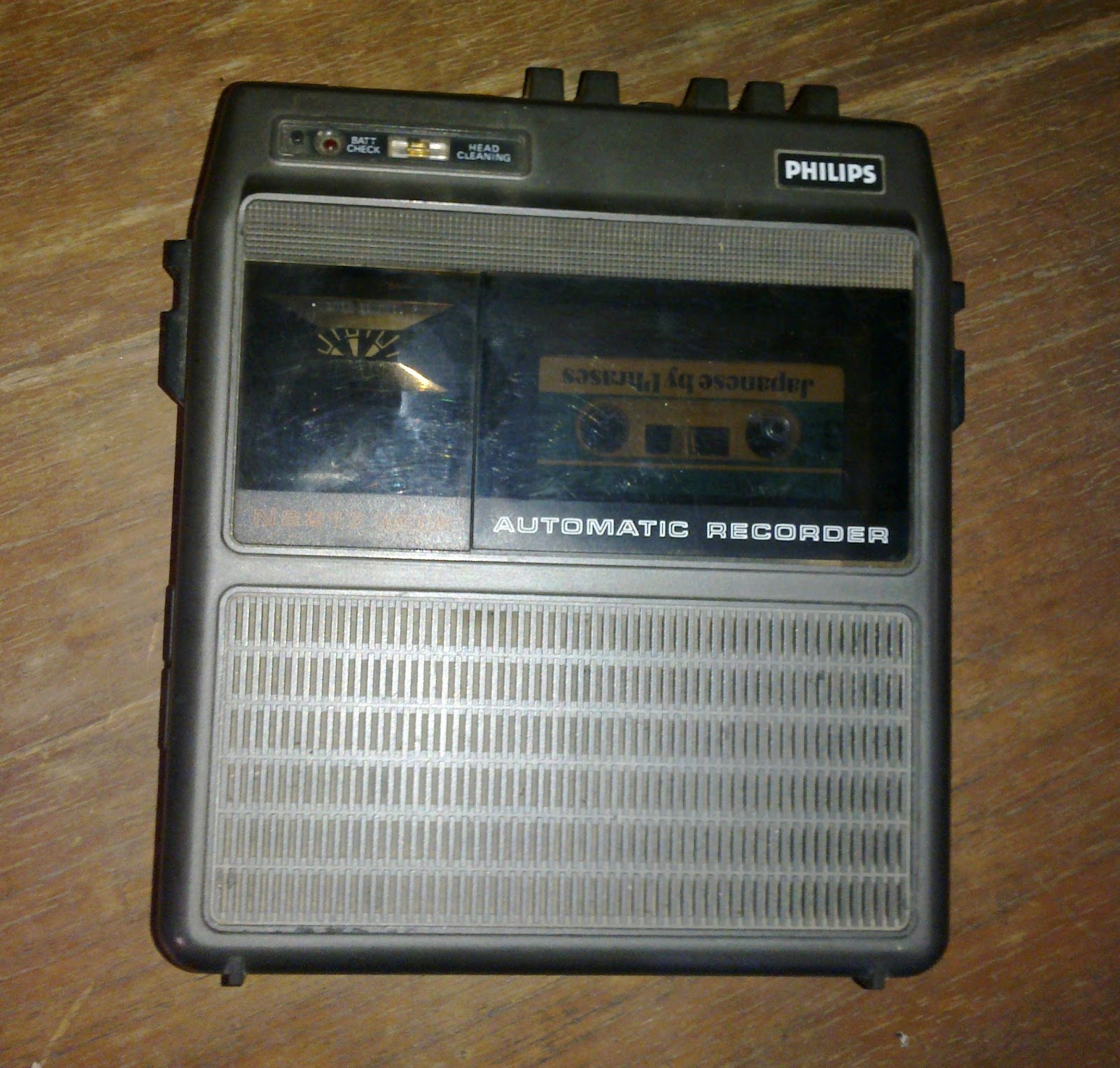 RUST HOUR ANTIQUES N SECONDLIFE Pemutar Kaset Lawas Philips N 2217