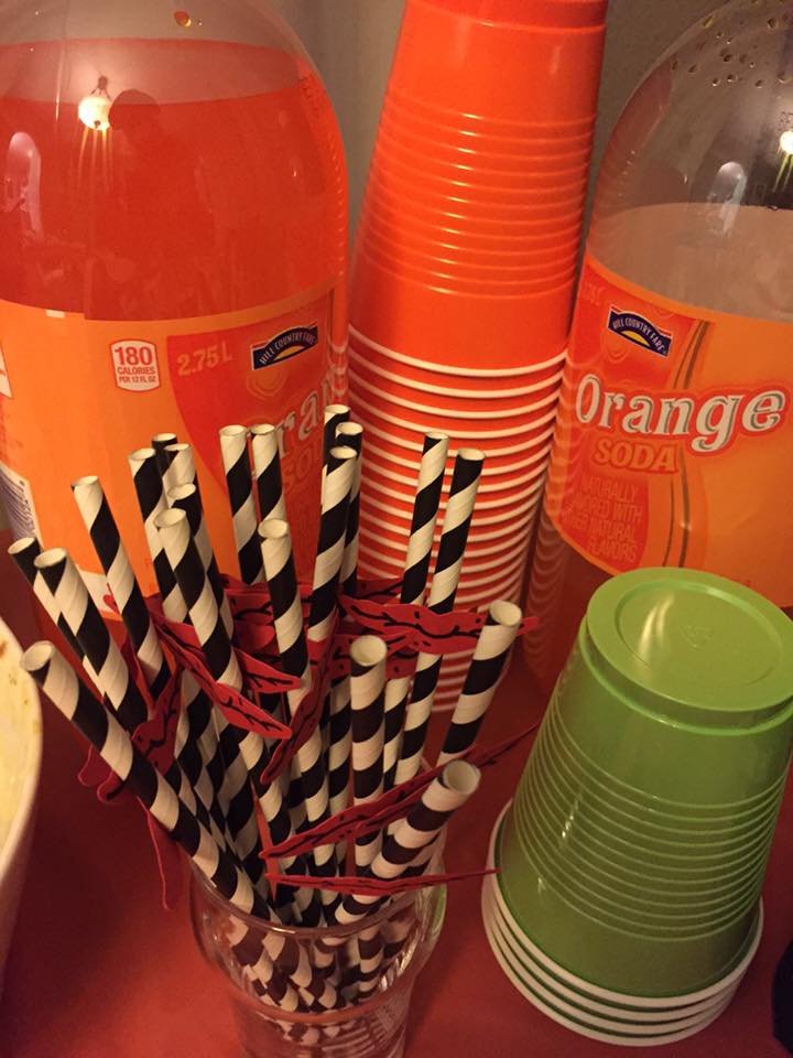 NickALive! Man Has Epic NickelodeonThemed Throwback Party To