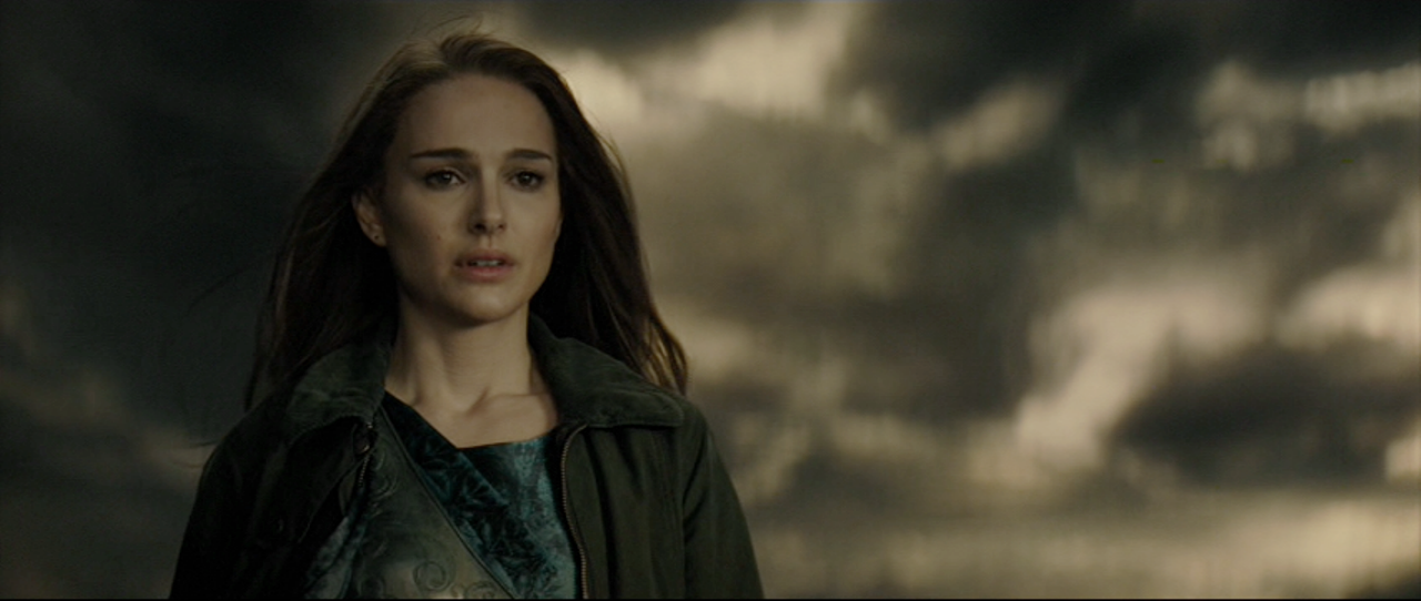 Movie and TV Screencaps Natalie Portman as Dr. Jane Foster in Thor