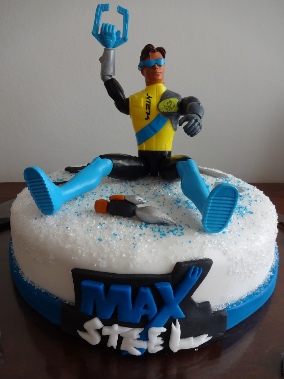 Doce presente: Bolo - MAX STEEL