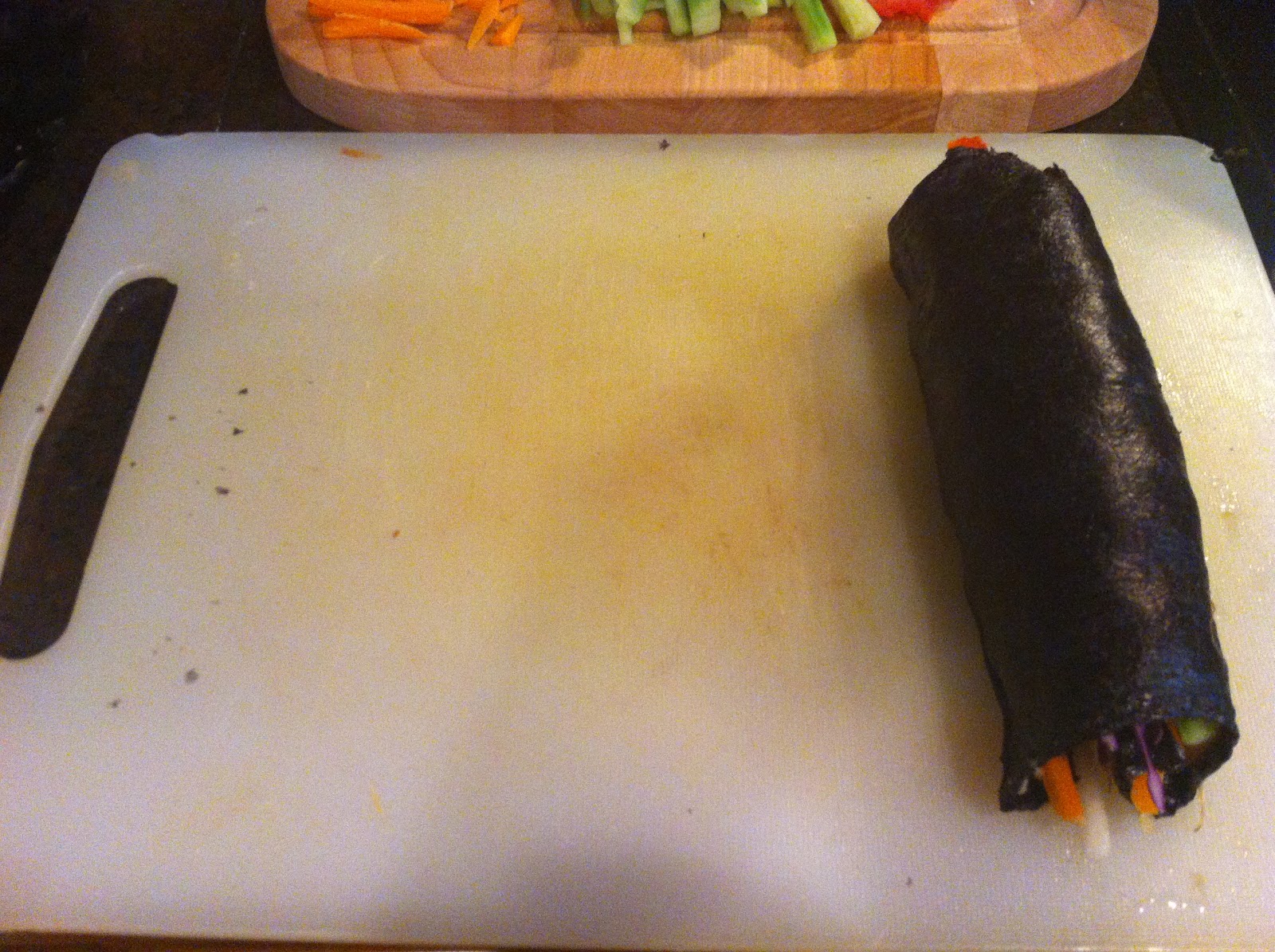 What Vegan Kids Eat: RAW Nori Rolls (aka Sushi)