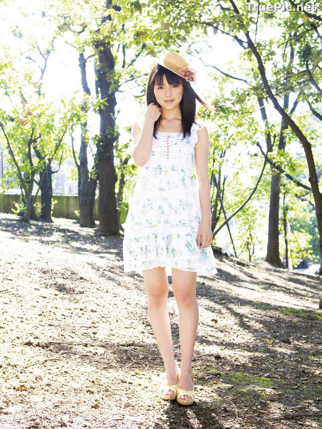 Image Japanese Singer and Actress - Erina Mano - Summer Greeting Photo Set - TruePic.net - Picture-29
