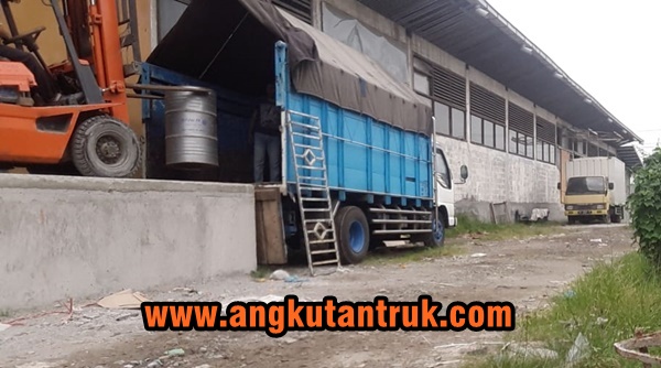 Sewa Truk Semarang Madiun Murah - Jasa Angkutan Truk