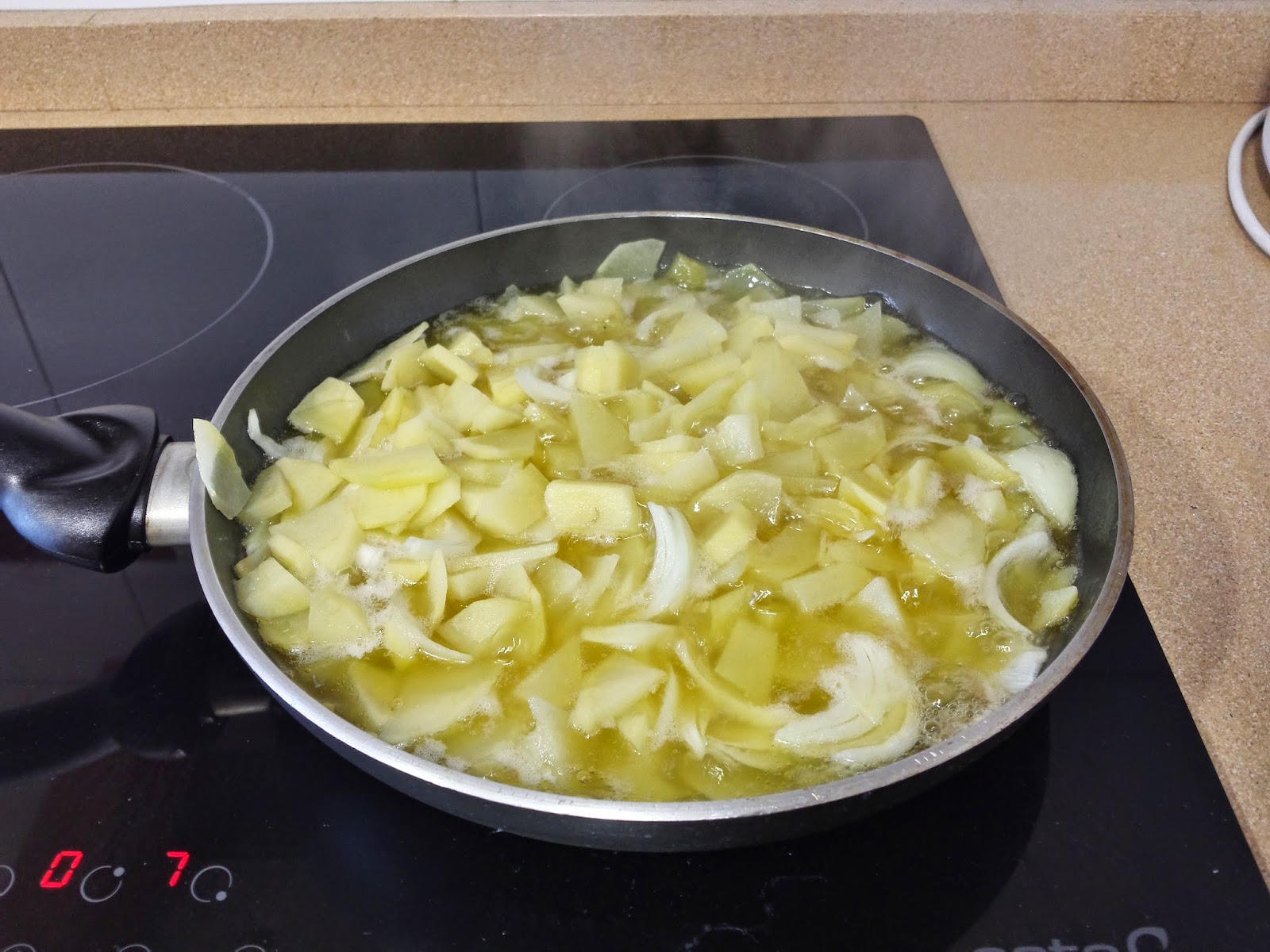 Las Recetas De Marisita Tortilla de patatas con cebolla y bacón