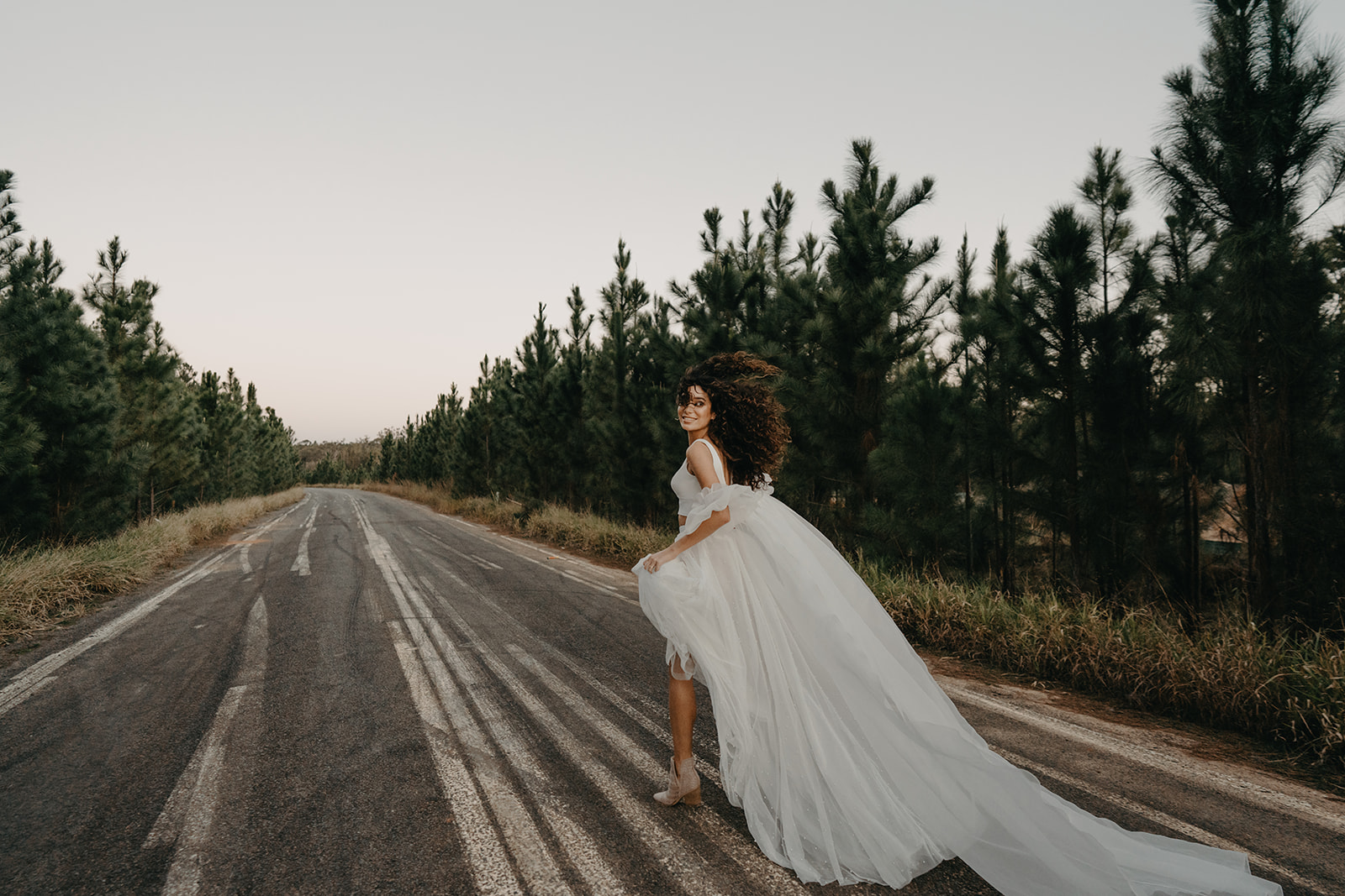 on the aisle blog | indie bride style sunshine coast qld angela cannavo photography karen willis holmes skirt alternative bridal bouquet florals